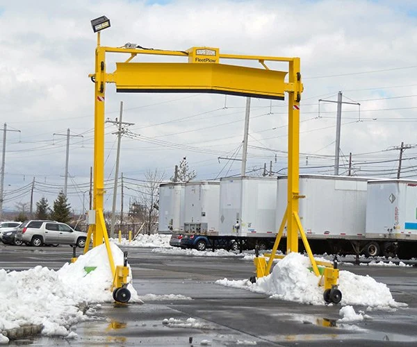Traditional overhead commercial vehicle roof scraper